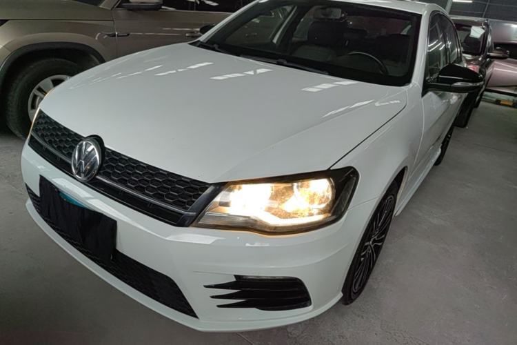 Used Volkswagen Bora 2015 Value Edition 1.4TSI Automatic Sportline Guazi used car, China used car export, Used car for sale, Used  cars, Cheapest cars for sale