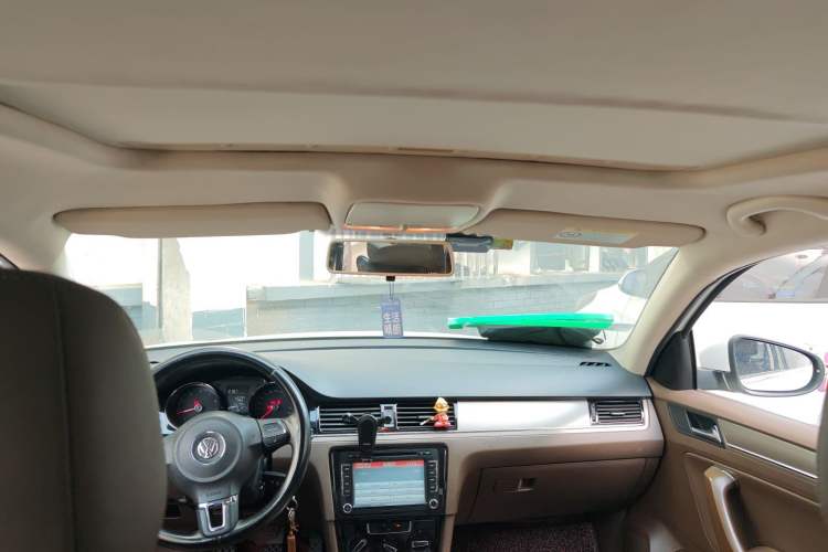 Used Volkswagen Bora 2015 Zhuihui Edition 1.6L Manual Comfort Model Headliner
