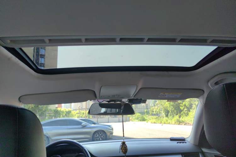 Used Volkswagen Bora 2015 Zhuihui Edition 1.6L Manual Comfort Model Headliner