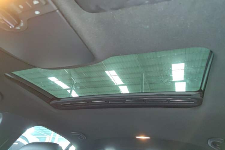 Used Volkswagen Bora 2015 Value Edition 1.4TSI Automatic Sportline Headliner