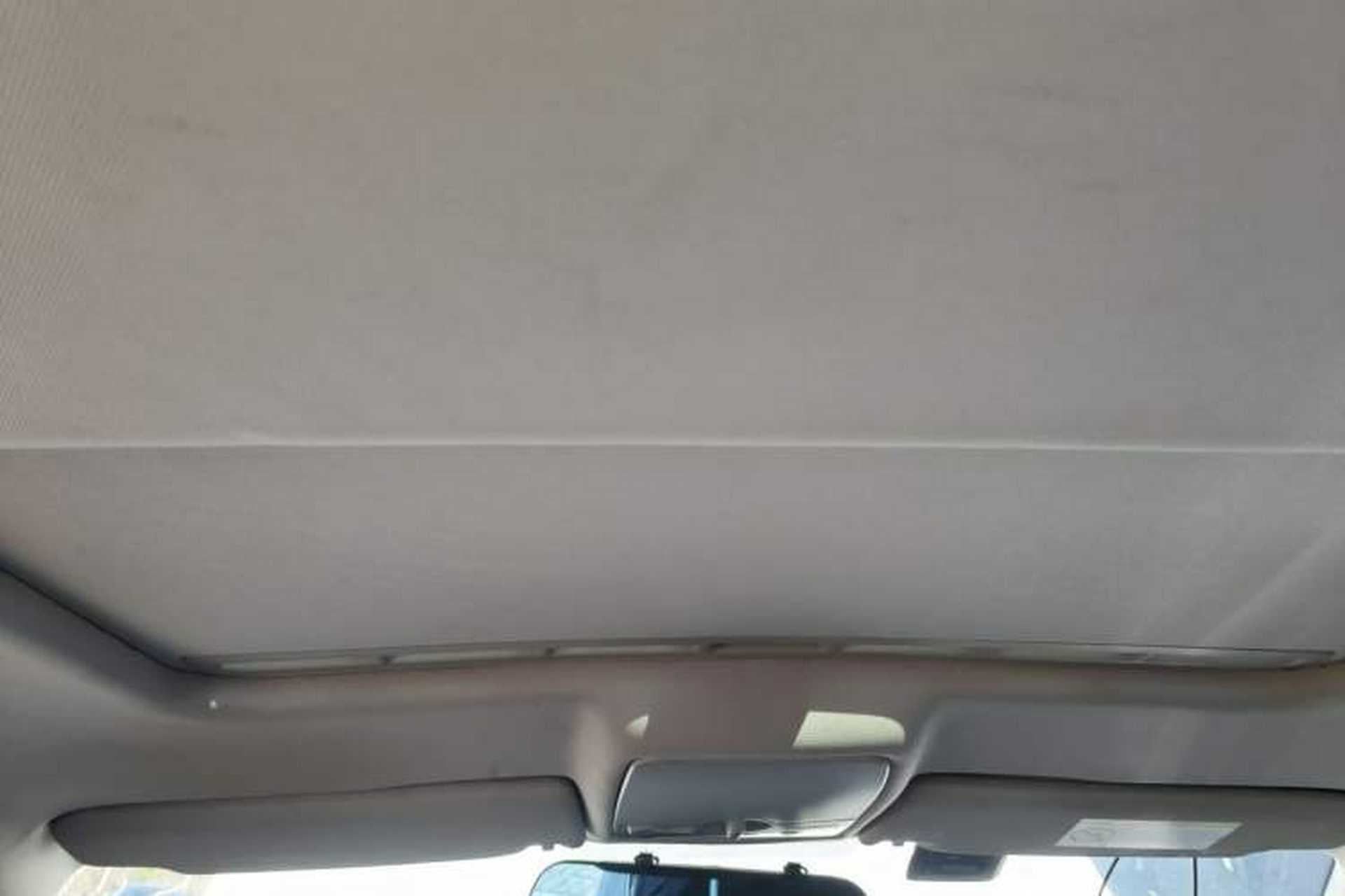 Used Volkswagen Bora 2015 Value Edition 1.6L Automatic Comfort Version Headliner