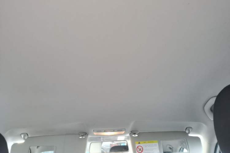 Used Volkswagen Bora 2015 Value Edition 1.6L Manual Fashionable Style Headliner