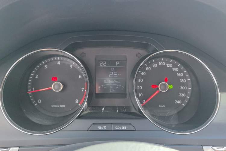 Used Volkswagen Bora 2015 Qihui Edition 1.6L Automatic Fashion Model Instrument Cluster
