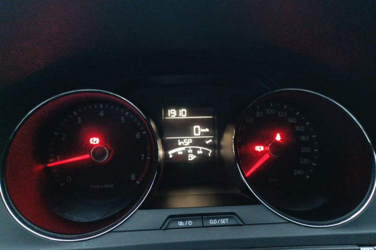 Used Volkswagen Bora 2015 Value Edition 1.6L Manual Fashionable Style Instrument Cluster