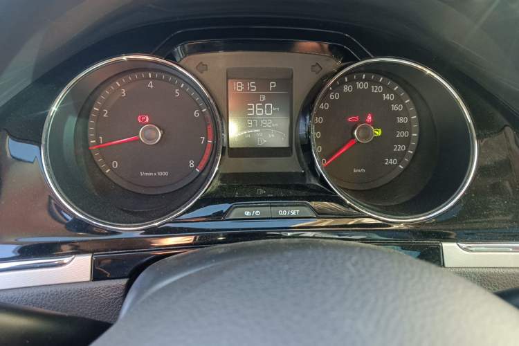 Used Volkswagen Bora 2015 Value Edition 1.6L Automatic Comfort Version Instrument Cluster