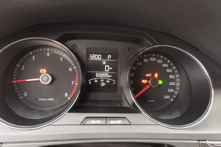 Used Volkswagen Bora 2015 Qihui Edition 1.6L Automatic Fashion Model Instrument Cluster