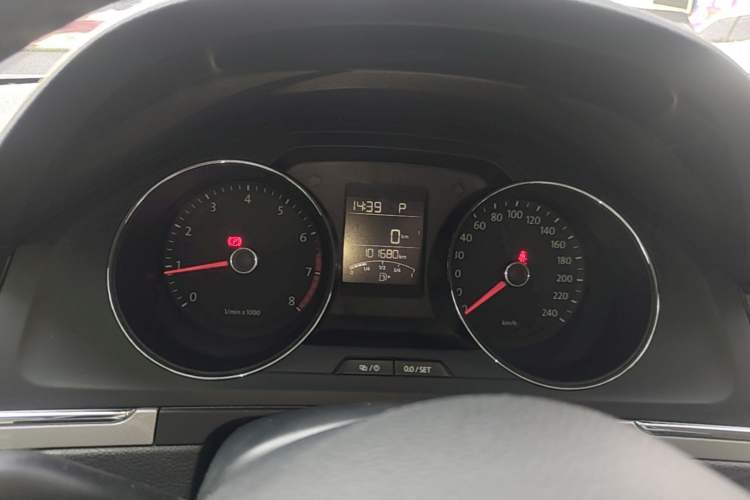 Used Volkswagen Bora 2015 Qihui Edition 1.6L Automatic Fashion Model Instrument Cluster
