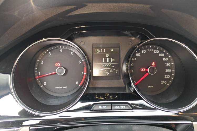 Used Volkswagen Bora 2015 Qihui Edition 1.6L Automatic Fashion Model Instrument Cluster