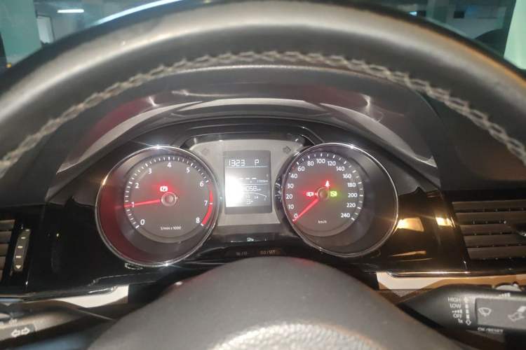 Used Volkswagen Bora 2015 Value Edition 1.6L Automatic Comfort Version Instrument Cluster