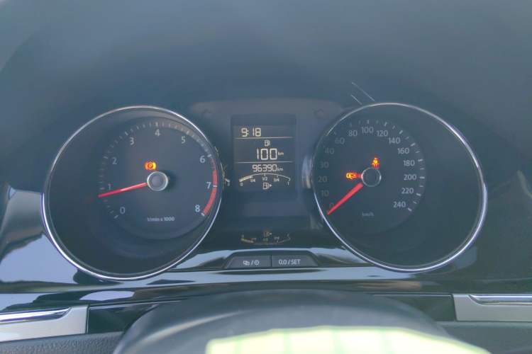 Used Volkswagen Bora 2015 Zhuihui Edition 1.6L Manual Comfort Model Instrument Cluster