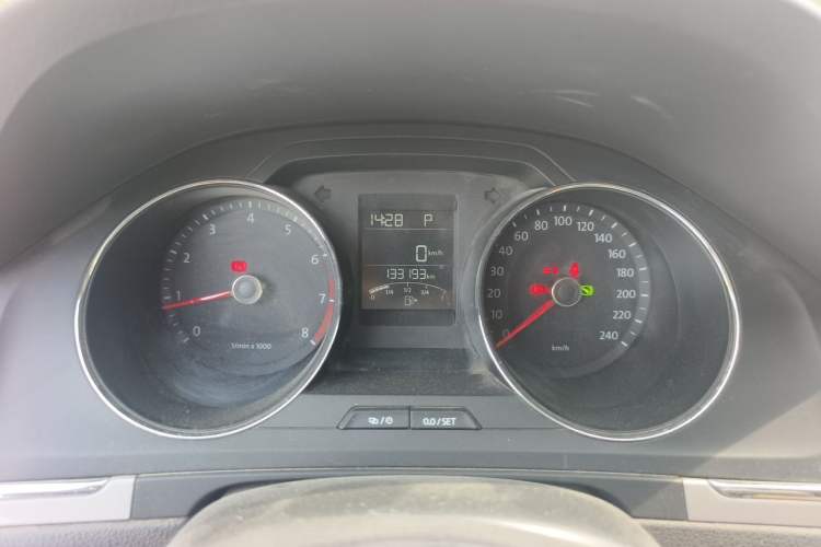 Used Volkswagen Bora 2015 Qihui Edition 1.6L Automatic Fashion Model Instrument Cluster