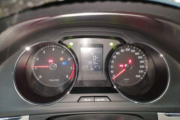 Used Volkswagen Bora 2015 Value Edition 1.6L Manual Fashionable Style Instrument Cluster