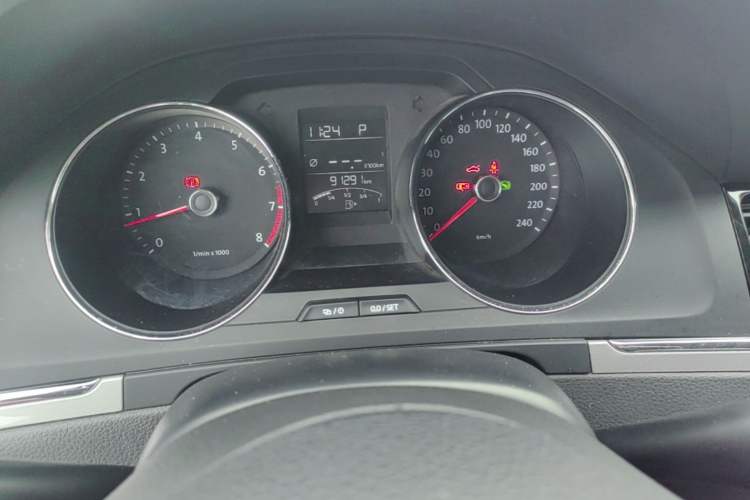 Used Volkswagen Bora 2015 Qihui Edition 1.6L Automatic Fashion Model Instrument Cluster