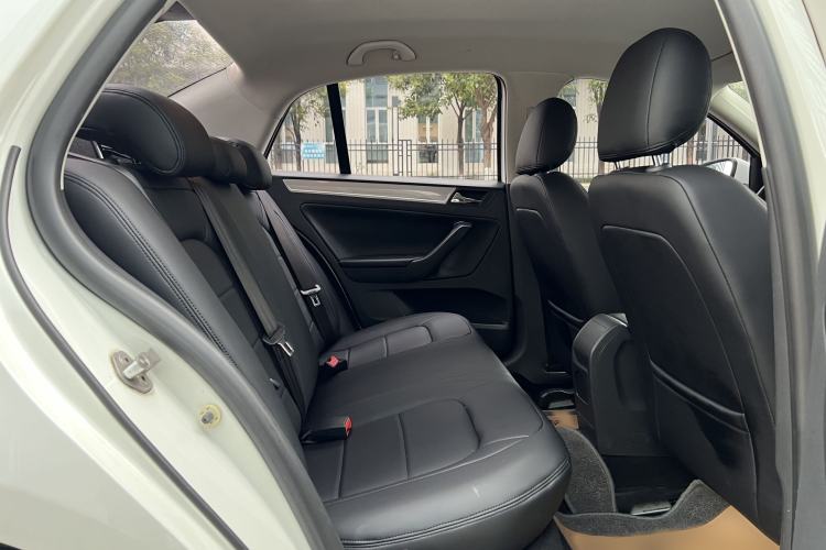 Used Volkswagen Bora 2015 Qihui Edition 1.6L Automatic Fashion Model Interior 7