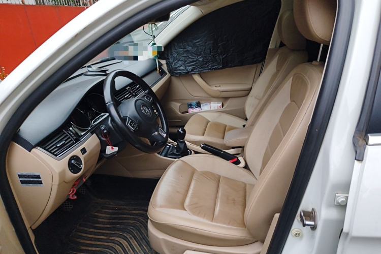 Used Volkswagen Bora 2015 Zhuihui Edition 1.6L Manual Comfort Model Left Front Seat