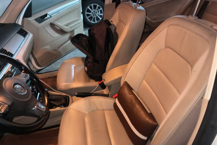Used Volkswagen Bora 2015 Value Edition 1.6L Automatic Comfort Version Left Front Seat