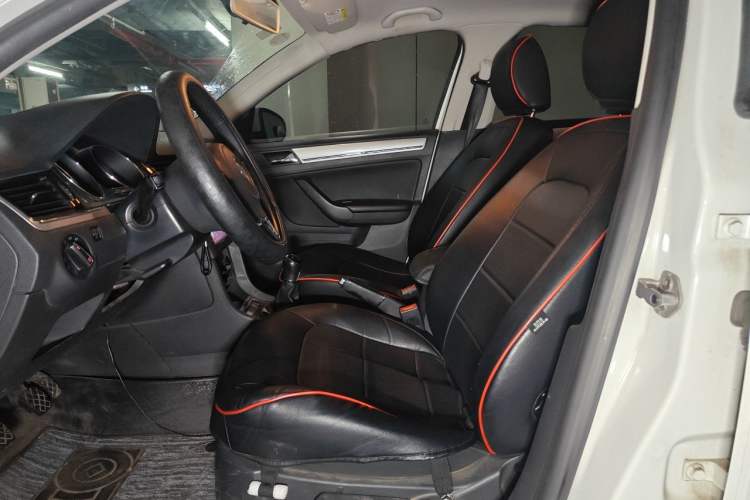 Used Volkswagen Bora 2015 Zhuihui Edition 1.6L Manual Comfort Model Left Front Seat