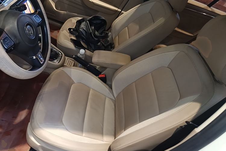 Used Volkswagen Bora 2015 Value Edition 1.6L Automatic Comfort Version Left Front Seat