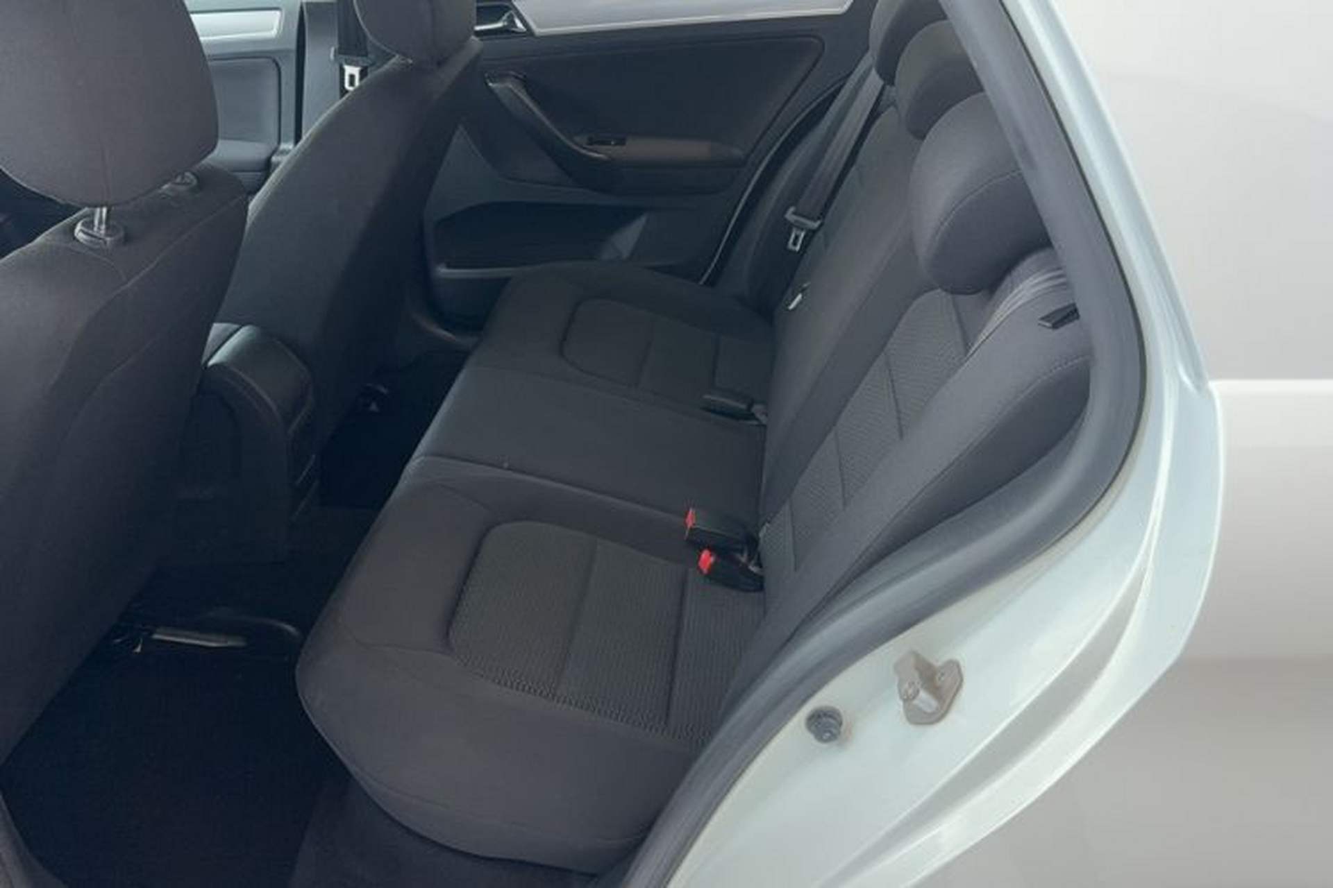 Used Volkswagen Bora 2015 Qihui Edition 1.6L Automatic Fashion Model Left Rear Seat