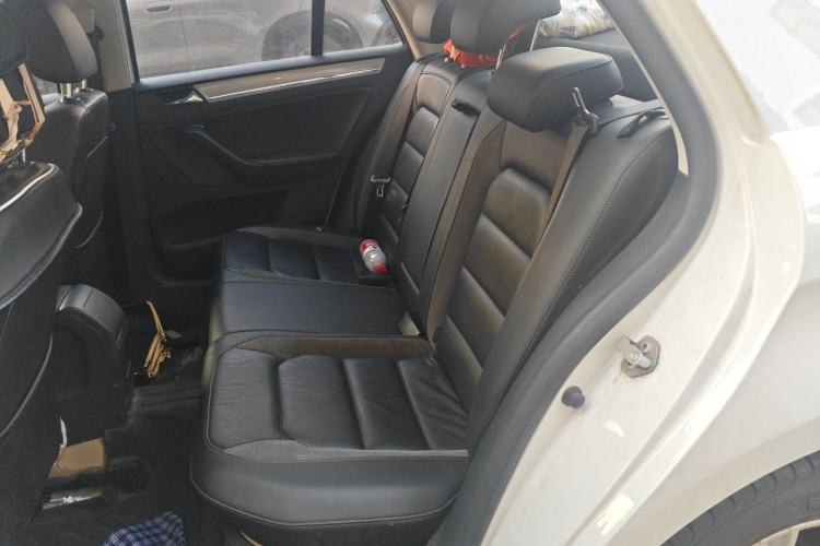 Used Volkswagen Bora 2015 Zhuihui Edition 1.6L Manual Comfort Model Left Rear Seat