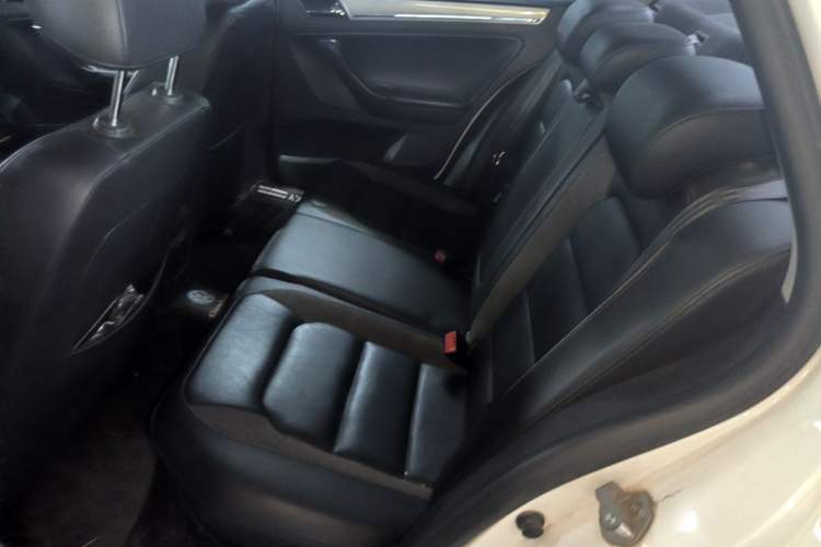 Used Volkswagen Bora 2015 Zhuihui Edition 1.6L Manual Comfort Model Left Rear Seat