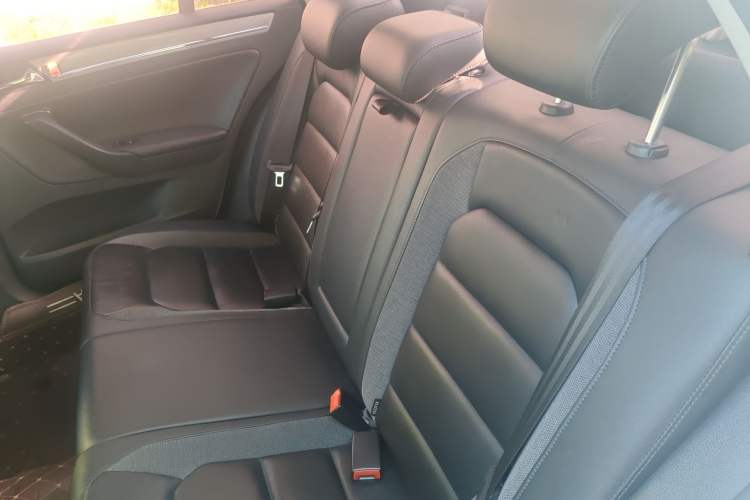 Used Volkswagen Bora 2015 Value Edition 1.6L Automatic Comfort Version Left Rear Seat
