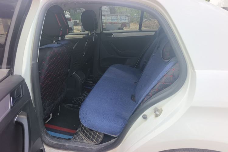 Used Volkswagen Bora 2015 Qihui Edition 1.6L Automatic Fashion Model Left Rear Seat