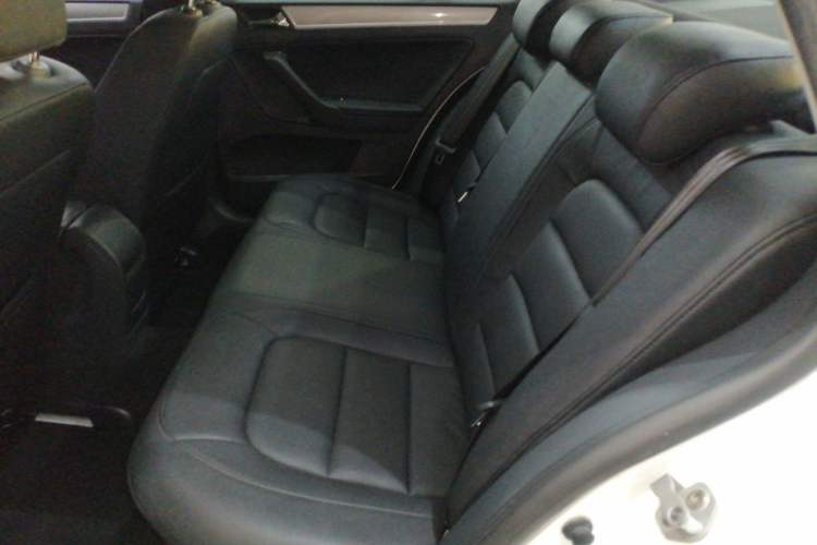 Used Volkswagen Bora 2015 Value Edition 1.6L Manual Fashionable Style Left Rear Seat