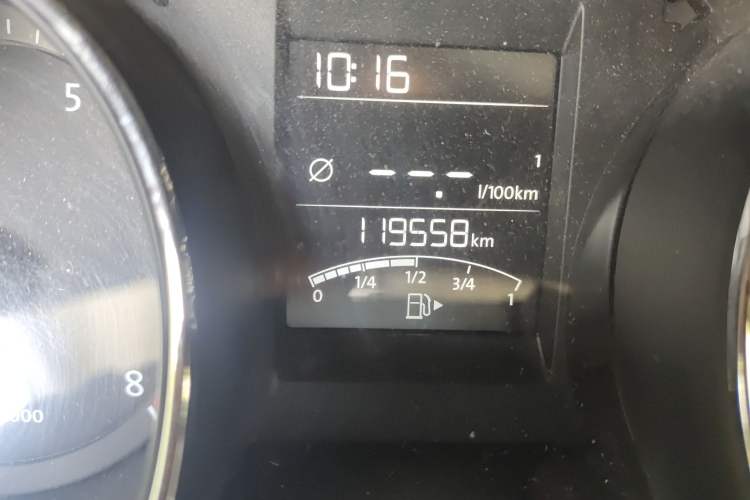 Used Volkswagen Bora 2015 Value Edition 1.6L Manual Fashionable Style Odometer Close Up