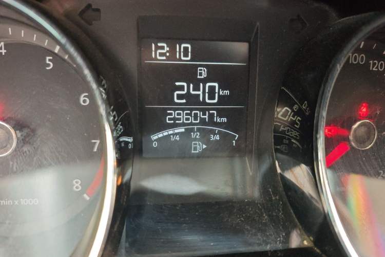 Used Volkswagen Bora 2015 Zhuihui Edition 1.6L Manual Comfort Model Odometer Close Up