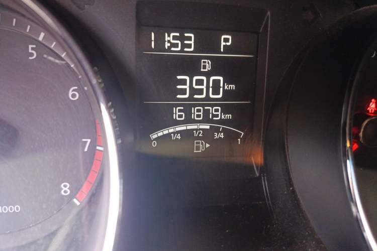 Used Volkswagen Bora 2015 Qihui Edition 1.6L Automatic Fashion Model Odometer Close Up
