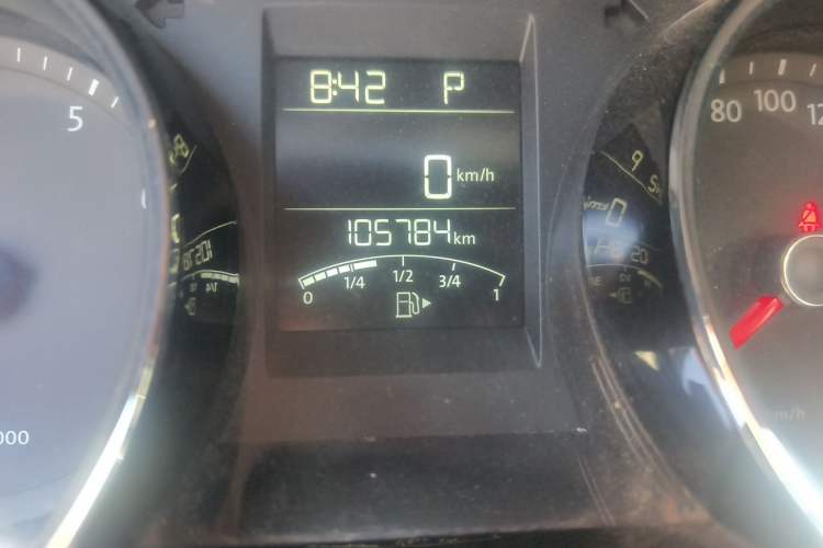Used Volkswagen Bora 2015 Value Edition 1.6L Automatic Comfort Version Odometer Close Up