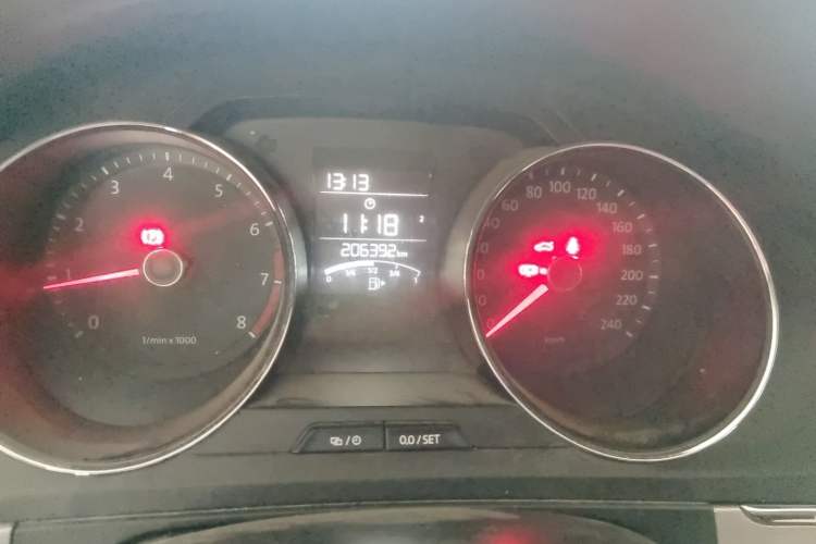 Used Volkswagen Bora 2015 Value Edition 1.6L Manual Fashionable Style Odometer Close Up
