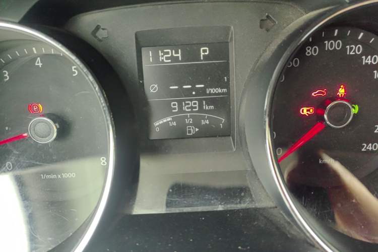 Used Volkswagen Bora 2015 Qihui Edition 1.6L Automatic Fashion Model Odometer Close Up