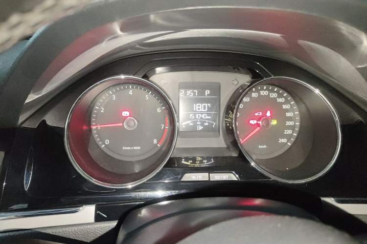 Used Volkswagen Bora 2015 Value Edition 1.6L Automatic Comfort Version Odometer Close Up
