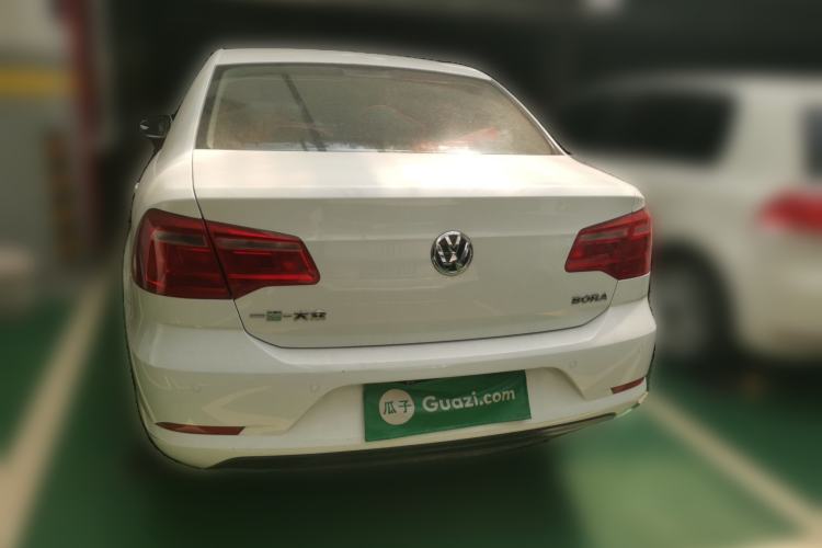 Used Volkswagen Bora 2015 Value Edition 1.6L Automatic Comfort Version Rear