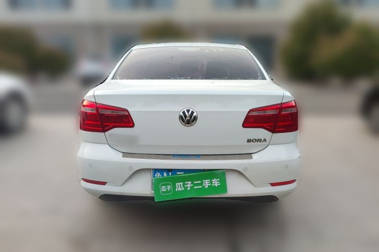 Used Volkswagen Bora 2015 Value Edition 1.6L Manual Fashionable Style Rear