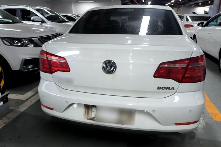 Used Volkswagen Bora 2015 Zhuihui Edition 1.6L Manual Comfort Model Rear