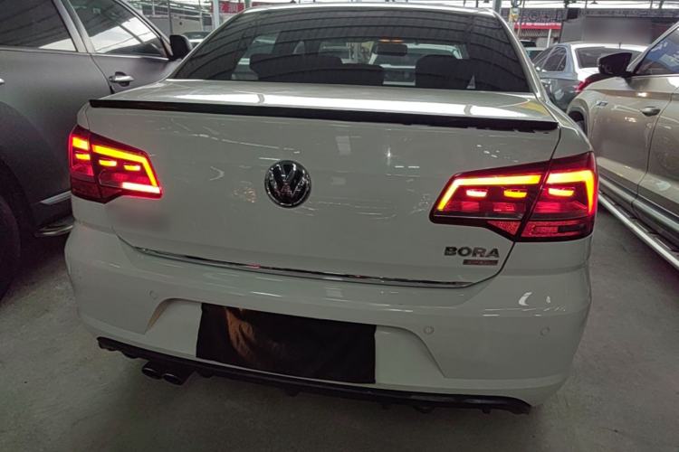Used Volkswagen Bora 2015 Value Edition 1.4TSI Automatic Sportline Rear