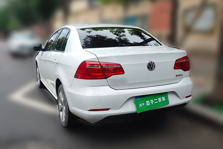 Used Volkswagen Bora 2015 Value Edition 1.6L Automatic Comfort Version Rear Left 45 Deg