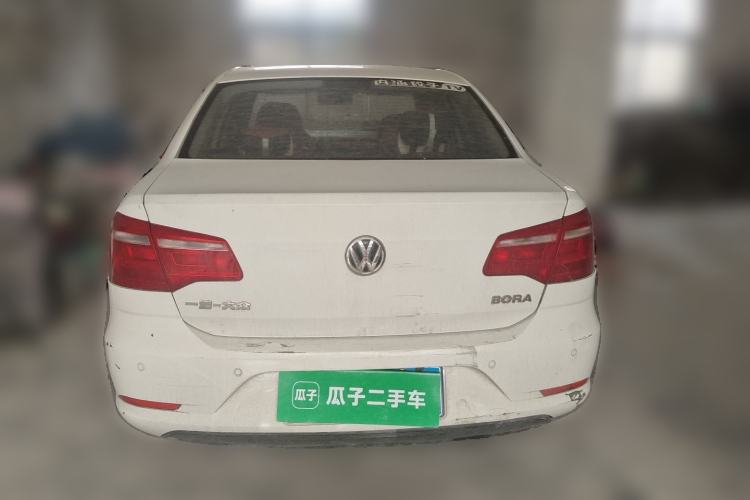Used Volkswagen Bora 2015 Value Edition 1.6L Manual Fashionable Style Rear