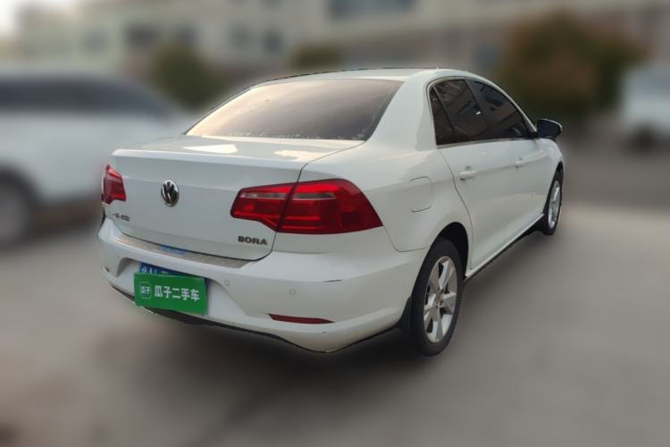 Used Volkswagen Bora 2015 Value Edition 1.6L Manual Fashionable Style Rear Right 45 Deg