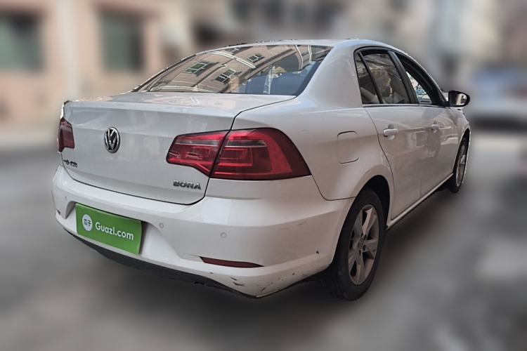 Used Volkswagen Bora 2015 Value Edition 1.6L Automatic Comfort Version Rear Right 45 Deg