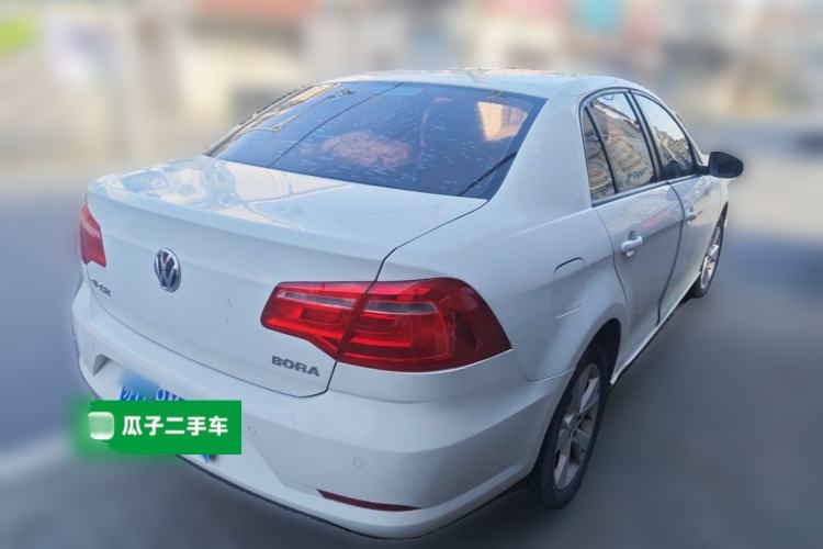 Used Volkswagen Bora 2015 Qihui Edition 1.6L Automatic Fashion Model Rear Right 45 Deg