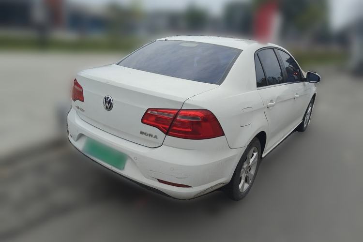 Used Volkswagen Bora 2015 Value Edition 1.6L Automatic Comfort Version Rear Right 45 Deg