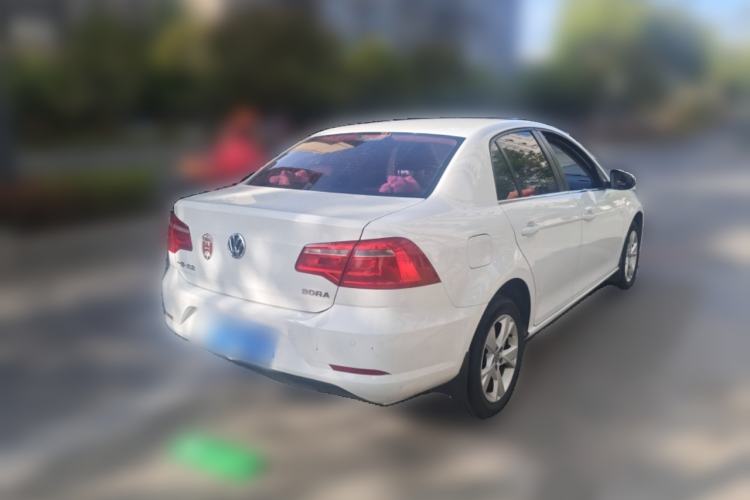 Used Volkswagen Bora 2015 Value Edition 1.6L Automatic Comfort Version Rear Right 45 Deg