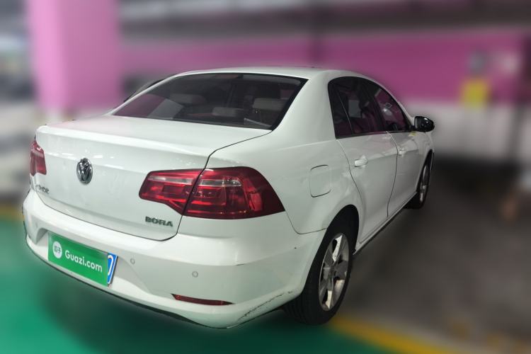 Used Volkswagen Bora 2015 Value Edition 1.6L Automatic Comfort Version Rear Right 45 Deg