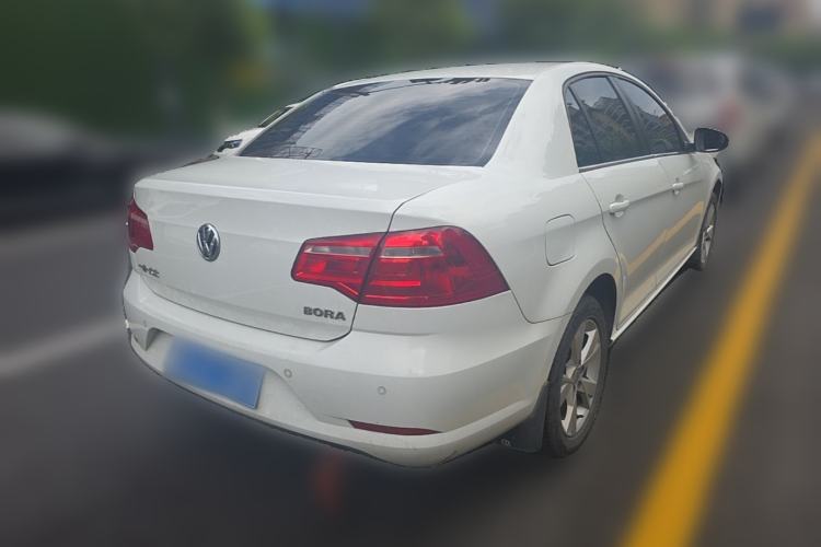 Used Volkswagen Bora 2015 Value Edition 1.6L Automatic Comfort Version Rear Right 45 Deg