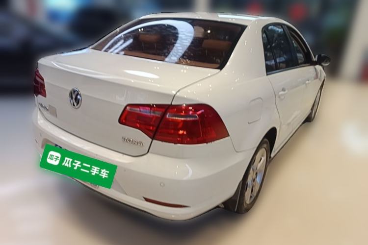 Used Volkswagen Bora 2015 Value Edition 1.6L Automatic Comfort Version Rear Right 45 Deg