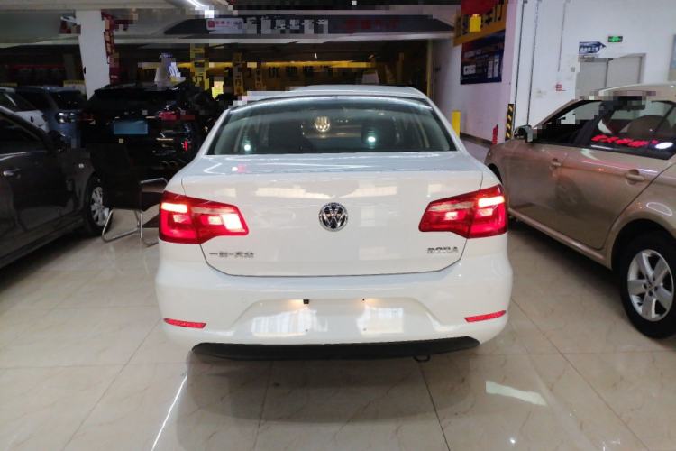 Used Volkswagen Bora 2015 Value Edition 1.6L Manual Fashionable Style Rear